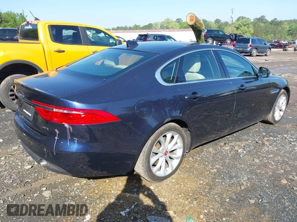 2018 Jaguar XF 25t Premium with VIN SAJBD4FX7JCY57670, listed as a IAAI auction lot 41978474 with 44,136 mi miles and . Bid and sale history available at DreamBid. Image 4.