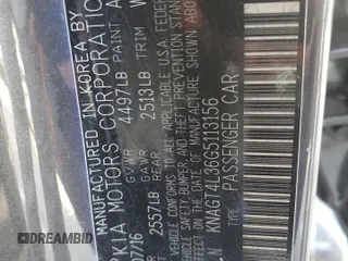 2016 Kia Optima LX z VIN KNAGT4L36G5113156, wystawiony jako Copart lot #55999935 z przebiegiem 88 647 mil mil oraz Szkoda całkowita • Salvage title. Historia ofert i sprzedaży dostępna na DreamBid. Obrazek 12.