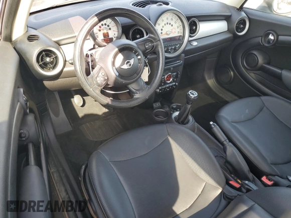 2013 MINI Hardtop with VIN WMWSU3C58DT371379, listed as a Copart auction lot 59606005 with 59,901 mi miles and Salvage title. Bid and sale history available at DreamBid. Image 8.