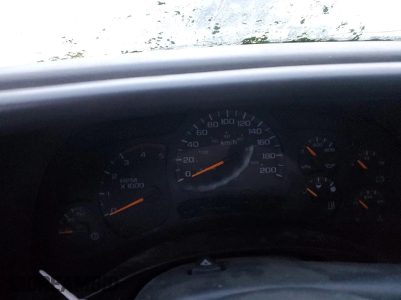 2005 GMC Sierra 2500HD SLT z VIN 1GTHK23275F954643, wystawiony jako Copart lot #88629455 z przebiegiem Nie podano mil oraz Nie do naprawy • Non repairable. Historia ofert i sprzedaży dostępna na DreamBid. Obrazek 9.