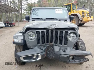 2023 Jeep Gladiator Sport S с VIN 1C6HJTAG0PL501578, выставлен на аукционе IAAI как лот 41912958 с пробегом 22 708 миль миль и . История ставок и продаж доступна на DreamBid. Изображение 13.