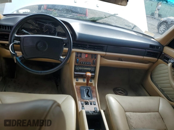 1990 Mercedes-Benz 560 with VIN WDBCA39E8LA536590, listed as a Copart auction lot 76843244 with 231,703 mi miles and Non Repairable. Bid and sale history available at DreamBid. Image 8.