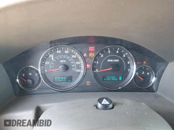 2006 Jeep Commander с VIN 1J8HG48N86C104189, выставлен на аукционе Copart как лот 63921365 с пробегом 179 226 миль миль и Чистый • Clean title. История ставок и продаж доступна на DreamBid. Изображение 9.