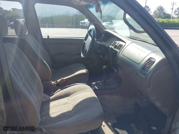 2000 Toyota 4Runner with VIN JT3GM84R0Y0055378, listed as a IAAI auction lot 42062404 with 327,746 mi miles. Bid and sale history available at carsss.com. Image 5.