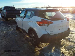 2018 Nissan Kicks S with VIN 3N1CP5CU0JL541030, listed as a IAAI auction lot 41365920 with 38,630 mi miles. Bid and sale history available at carsss.com. Image 3.