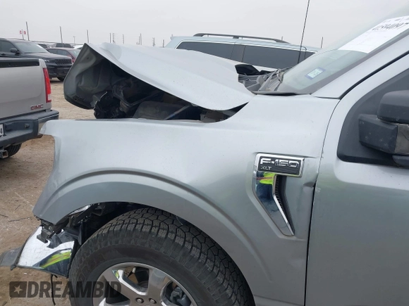 2023 Ford F-150 XL with VIN 1FTFW1E51PKF98102, listed as a IAAI auction lot 41594097 with 33,300 mi miles. Bid and sale history available at carsss.com. Image 6.