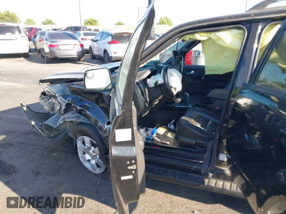 2009 Ford Escape Limited with VIN 1FMCU04779KA93315, listed as a IAAI auction lot 40415516 with Not provided miles and . Bid and sale history available at DreamBid. Image 5.