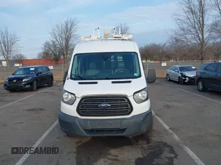 2018 Ford Transit с VIN 1FTYE2CM5JKA08955, выставлен на аукционе IAAI как лот 41784665 с пробегом 171 357 миль миль и . История ставок и продаж доступна на DreamBid. Изображение 12.