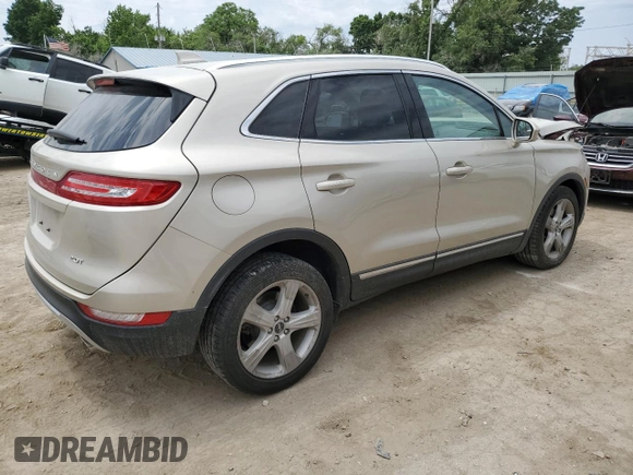 2017 Lincoln MKC Premiere with VIN 5LMCJ1C93HUL50200, listed as a Copart auction lot 57806495 with 78,059 mi miles and Salvage title. Bid and sale history available at DreamBid. Image 3.