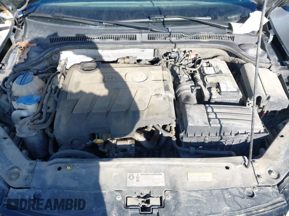 2014 Volkswagen Jetta TDI w/Premium with VIN 3VW3L7AJ9EM383295, listed as a IAAI auction lot 41983218 with 105,077 mi miles and . Bid and sale history available at DreamBid. Image 10.