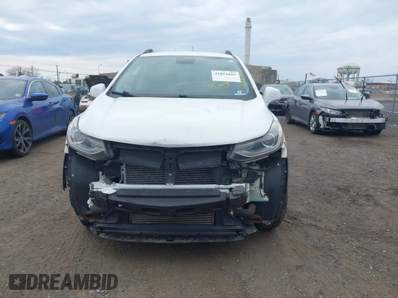 2018 Chevrolet Trax LT with VIN KL7CJPSB7JB714941, listed as a IAAI auction lot 41852865 with 112,606 mi miles. Bid and sale history available at carsss.com. Image 12.