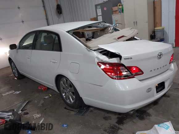 2007 Toyota Avalon XL with VIN 4T1BK36B67U172044, listed as a IAAI auction lot 41893311 with 111,112 mi miles. Bid and sale history available at carsss.com. Image 3.