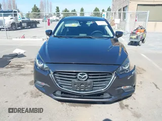 2018 Mazda 3 Touring z VIN 3MZBN1L38JM243749, wystawiony jako IAAI lot #41771812 z przebiegiem 65 533 mil mil oraz . Historia ofert i sprzedaży dostępna na DreamBid. Obrazek 12.