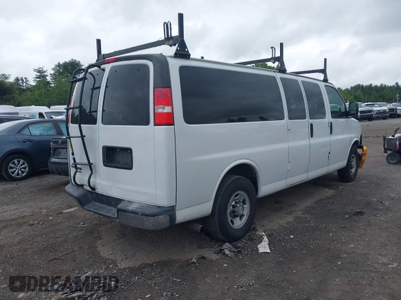 2016 Chevrolet Express Passenger LT with VIN 1GAZGPFG7G1268122, listed as a IAAI auction lot 42306158 with 252,049 mi miles and . Bid and sale history available at DreamBid. Image 4.