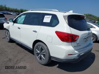 2019 Nissan Pathfinder S z VIN 5N1DR2MM7KC646276, wystawiony jako IAAI lot #42394605 z przebiegiem 75 708 mil mil oraz . Historia ofert i sprzedaży dostępna na DreamBid. Obrazek 3.
