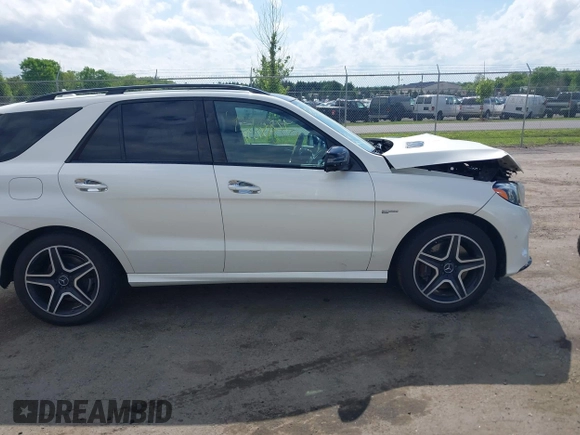 2017 Mercedes-Benz GLE 43 AMG с VIN 4JGDA6EB7HA943905, выставлен на аукционе IAAI как лот 42241559 с пробегом 63 608 миль миль и . История ставок и продаж доступна на DreamBid. Изображение 13.