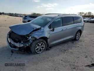 2020 Chrysler Pacifica Limited z VIN 2C4RC1GG0LR289575, wystawiony jako Copart lot #49025185 z przebiegiem 110 317 mil mil oraz Szkody całkowita. Historia ofert i sprzedaży dostępna na DreamBid. Obrazek 1.