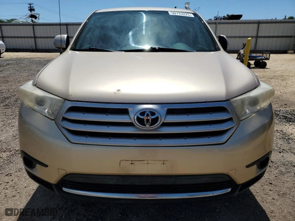 2011 Toyota Highlander with VIN 5TDZA3EH6BS008723, listed as a Copart auction lot 50793225 with 215,030 mi miles and Clean Title. Bid and sale history available at carsss.com. Image 5.
