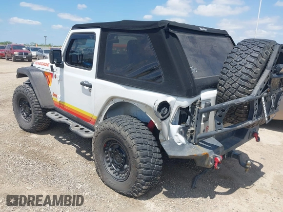 2018 Jeep Wrangler Sport with VIN 1C4GJXAN8JW302519, listed as a IAAI auction lot 42331871 with 51,639 mi miles and . Bid and sale history available at DreamBid. Image 3.