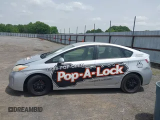 2013 Toyota Prius One z VIN JTDKN3DU3D5704663, wystawiony jako IAAI lot #42270987 z przebiegiem 169 353 mil mil oraz . Historia ofert i sprzedaży dostępna na DreamBid. Obrazek 14.