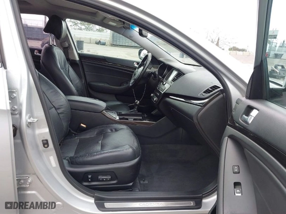 2016 Kia Cadenza Premium with VIN KNALN4D79G5209549, listed as a IAAI auction lot 41896357 with NaN miles. Bid and sale history available at carsss.com. Image 5.