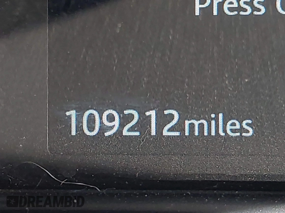 2019 Land Rover Range Rover Evoque SE with VIN SALVP2RX2KH352197, listed as a IAAI auction lot 41202036 with 109,212 mi miles. Bid and sale history available at carsss.com. Image 16.