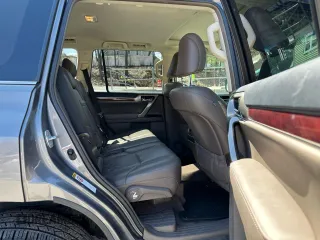 2013 Lexus GX 460 z VIN JTJBM7FX9D5063050, wystawiony jako Copart lot #53433645 z przebiegiem 175 445 mil mil oraz Tytuł czysty. Historia ofert i sprzedaży dostępna na DreamBid. Obrazek 5.