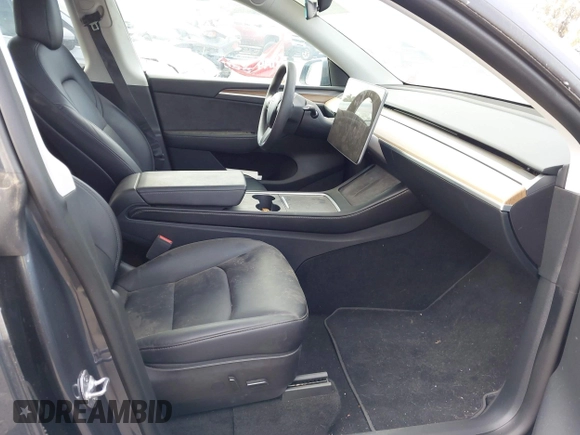 2022 Tesla Model Y Performance with VIN 7SAYGDEF7NF563433, listed as a IAAI auction lot 41713557 with Not Provided miles and . Bid and sale history available at DreamBid. Image 5.