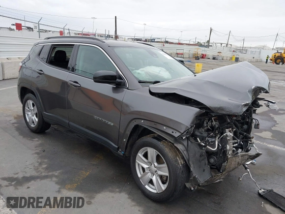 2022 Jeep Compass Latitude z VIN 3C4NJDBB2NT176163, wystawiony jako IAAI lot #42042396 z przebiegiem 174 025 mil mil oraz . Historia ofert i sprzedaży dostępna na DreamBid. Obrazek 1.