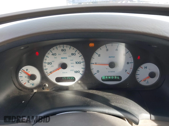 2003 Dodge Grand Caravan with VIN 2D4GP44323R262041, listed as a IAAI auction lot 41745245 with 171,935 mi miles and . Bid and sale history available at DreamBid. Image 7.