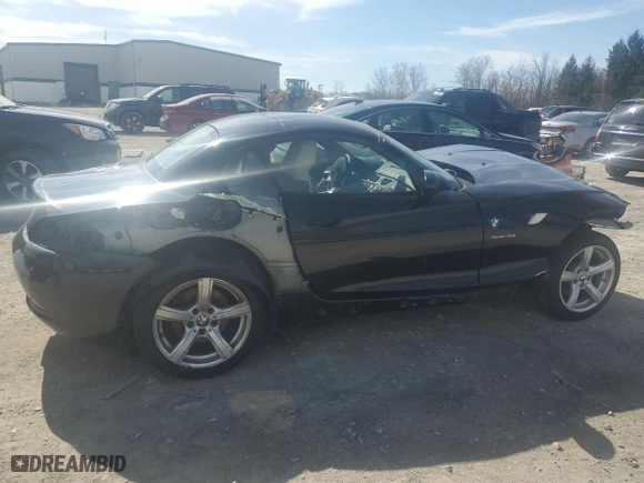 2010 BMW Z4 sDrive30i with VIN WBALM5C57AE162215, listed as a Copart auction lot 49708785 with 0 mi miles and Salvage Title. Bid and sale history available at carsss.com. Image 3.