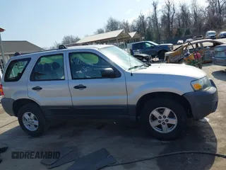 2005 Ford Escape XLS Value with VIN 1FMCU02Z15KA21718, listed as a IAAI auction lot 41835061 with 1 mi miles. Bid and sale history available at carsss.com. Image 14.