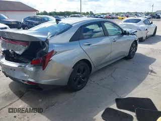 2023 Hyundai Elantra SEL z VIN 5NPLM4AG4PH103505, wystawiony jako IAAI lot #42257874 z przebiegiem 49 503 mil mil oraz . Historia ofert i sprzedaży dostępna na DreamBid. Obrazek 4.