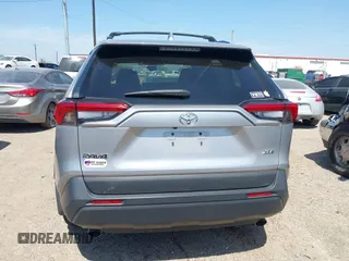 2019 Toyota RAV4 XLE with VIN 2T3W1RFVXKC023834, listed as a IAAI auction lot 41802204 with 78,187 mi miles. Bid and sale history available at carsss.com. Image 17.