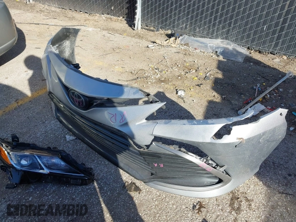 2023 Toyota Camry LE z VIN 4T1C11AK1PU771615, wystawiony jako IAAI lot #41679085 z przebiegiem 20 230 mil mil oraz . Historia ofert i sprzedaży dostępna na DreamBid. Obrazek 12.