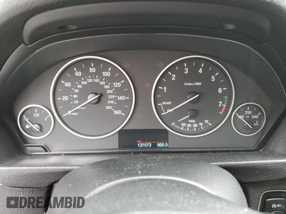 2013 BMW 3 Series 328i with VIN WBA3C1C53DF443745, listed as a Copart auction lot 62609435 with 137,573 mi miles and Salvage title. Bid and sale history available at DreamBid. Image 9.
