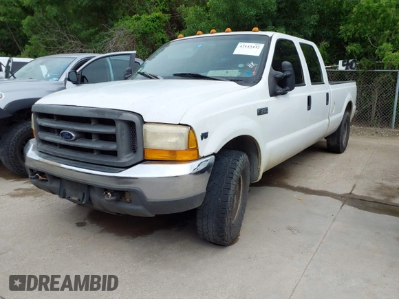 2000 Ford F-350 XL with VIN 1FTSW30L6YEB38255, listed as a IAAI auction lot 42143432 with 356,846 mi miles and . Bid and sale history available at DreamBid. Image 2.