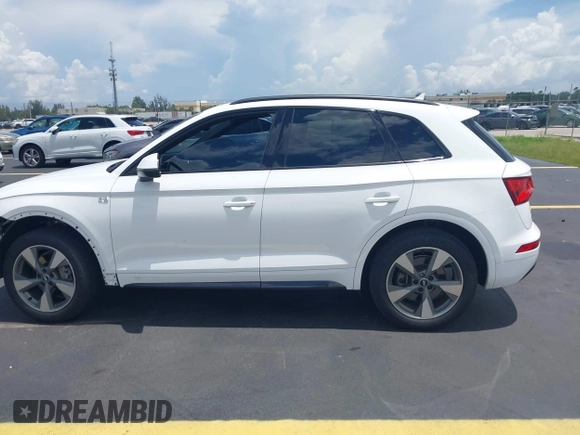 2020 Audi Q5 Premium with VIN WA1ANAFY4L2106527, listed as a IAAI auction lot 42451913 with 93,750 mi miles and . Bid and sale history available at DreamBid. Image 15.