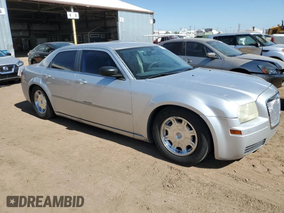 2006 Chrysler 300 with VIN 2C3KA43RX6H317820, listed as a Copart auction lot 58908493 with 152,778 mi miles and Clean Title. Bid and sale history available at DreamBid. Image 4.