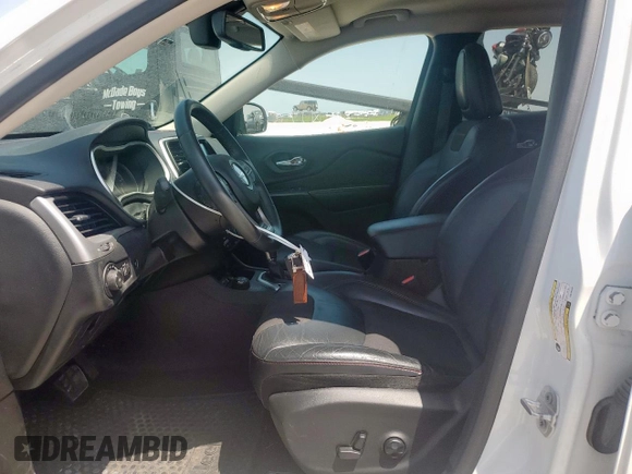 2016 Jeep Cherokee Trailhawk z VIN 1C4PJMBS3GW189266, wystawiony jako Copart lot #56891615 z przebiegiem 94 172 mil mil oraz Szkoda całkowita • Salvage title. Historia ofert i sprzedaży dostępna na DreamBid. Obrazek 7.