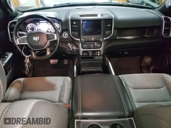 2021 Ram 1500 Big Horn z VIN 1C6SRFFT1MN804715, wystawiony jako Copart lot #59614715 z przebiegiem 66 735 mil mil oraz Czysty tytuł • Clean title. Historia ofert i sprzedaży dostępna na DreamBid. Obrazek 8.
