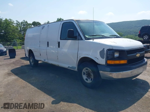 2007 Chevrolet Express Cargo with VIN 1GCGG29V871189408, listed as a IAAI auction lot 42567032 with 330,203 mi miles and . Bid and sale history available at DreamBid. Image 1.