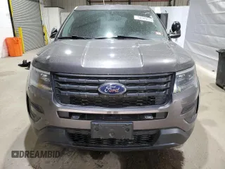 2018 Ford Police Interceptor Utility z VIN 1FM5K8AR2JGC56401, wystawiony jako Copart lot #56989315 z przebiegiem 115 488 mil mil oraz Tytuł czysty. Historia ofert i sprzedaży dostępna na DreamBid. Obrazek 5.