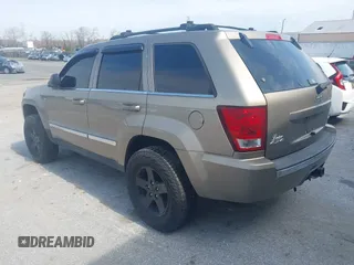 2005 Jeep Grand Cherokee Limited with VIN 1J4HR58N95C510465, listed as a IAAI auction lot 42027740 with 153,451 mi miles. Bid and sale history available at carsss.com. Image 3.