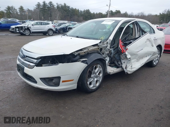 2010 Ford Fusion SE z VIN 3FAHP0HA2AR235714, wystawiony jako IAAI lot #41690933 z przebiegiem Nie podano mil oraz . Historia ofert i sprzedaży dostępna na DreamBid. Obrazek 2.