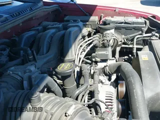 2004 Ford Explorer XLT z VIN 1FMDU73K34ZA84484, wystawiony jako IAAI lot #42677049 z przebiegiem 169 036 mil mil oraz . Historia ofert i sprzedaży dostępna na DreamBid. Obrazek 13.