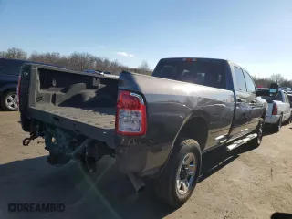 2019 Ram 2500 Tradesman with VIN 3C6UR5HL1KG680905, listed as a Copart auction lot 82358844 with 141,365 mi miles and Salvage Title. Bid and sale history available at carsss.com. Image 3.