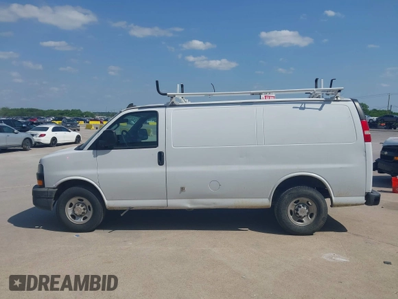 2019 Chevrolet Express Cargo Van with VIN 1GCWGAFPXK1164773, listed as a IAAI auction lot 41984554 with 87,916 mi miles. Bid and sale history available at carsss.com. Image 14.