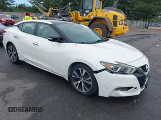 2016 Nissan Maxima Platinum with VIN 1N4AA6AP9GC403960, listed as a IAAI auction lot 42781654 with 19,699 mi miles and . Bid and sale history available at DreamBid. Image 1.
