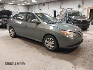 2009 Hyundai Elantra SE z VIN KMHDU46D39U808688, wystawiony jako IAAI lot #41687470 z przebiegiem 192 516 mil mil oraz . Historia ofert i sprzedaży dostępna na DreamBid. Obrazek 1.